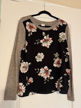 Kaileigh Black Floral Raglan Sweatshirt with Gray Sleeves